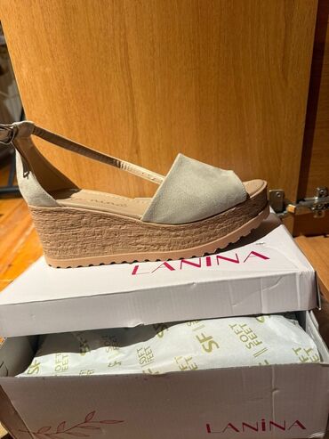tek qas sepler: Lanina qadın sandaleti - Model: Lanina (qutulu) - Stil: Platformalı