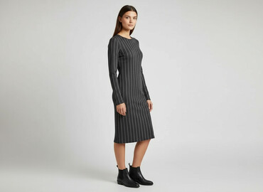 bershka sukienki wyprzedaż: Bershka, Sukienka damska, rozmiar M