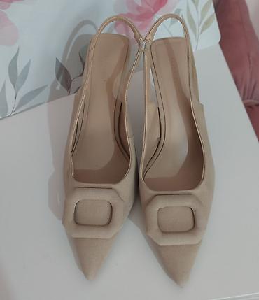 oglasi žene: Reserved bež slingback salonke sa špicastim vrhom - Elegantne salonke — 4