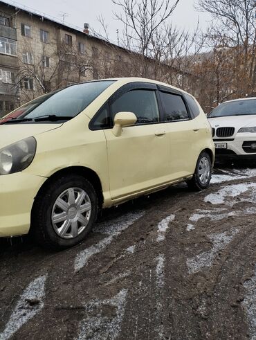 Honda: Honda Fit: 2002 г., 1.3 л, Вариатор, Бензин, Хэтчбэк