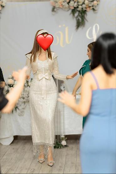 Nişan donumu Bakıda məşhur Couturede 750 azn-ə tikdirmişəm. Çox bahalı lalafo.az -da Nişan donumu Bakıda məşhur Couturede 750 azn-ə tikdirmişəm. Çox bahalı