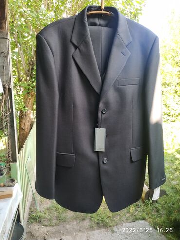 черное пальто купить в Кыргызстан | ПАЛЬТО: Костюм мужской, размер 52-54, рост 5-6. Костюм новый, купили некоторое
