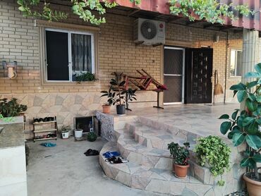zaqatala qaqarin satilan evler: Kürdəxanı qəs. 3 otaqlı, 4 kv. m, Kredit yoxdur, Yeni təmirli