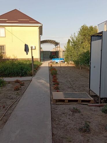 обмен дом на квартира: 25 м², 2 комнаты, Утепленный, Забор, огорожен