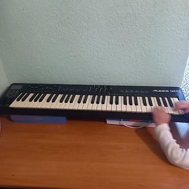 MIDI-клавиатура Alesis QX61 - 61 полноразмерная динамическая клавиша