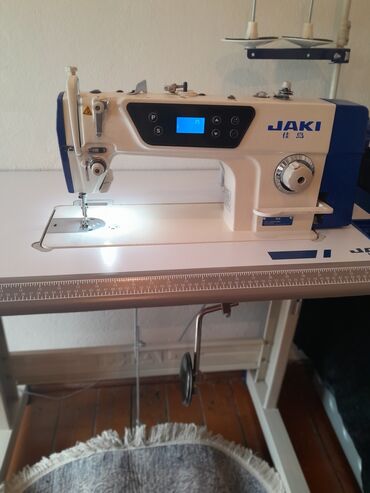 швейных машинки: Швейная машина Автомат
