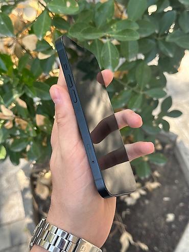 Apple iPhone: IPhone 13, Midnight, Face ID — 3