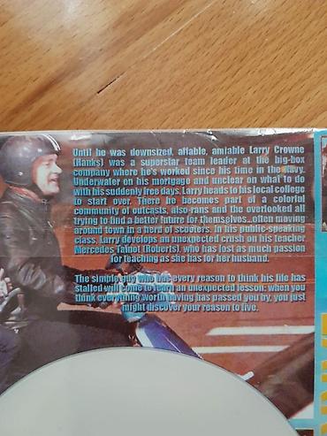 cd disk: 2 штуки -1 манат. Диски с фильмами. Есть ещё видеокассеты с — 8