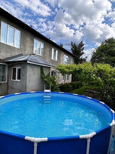 gəncədə 3 otaqlı ev: 🏡 Salam,Qəbələdə yerləşən rahat və geniş evimizi günlük kirayə — 4