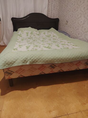 Divan və masa dəstləri: İşlənmiş, İkinəfərlik çarpayı, Bazasız, Matras ilə, Siyirməsiz, Azərbaycan