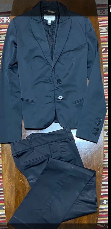 Брючные костюмы: ZARA, MANGO ВЕЩИ Юбка-карандаш, подчеркнет достоинства 500 сом Костюм — 5