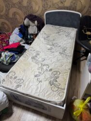 кравать ош: Бир кишилик керебет, Колдонулган, Жумшак башы менен, узуну - 200 см