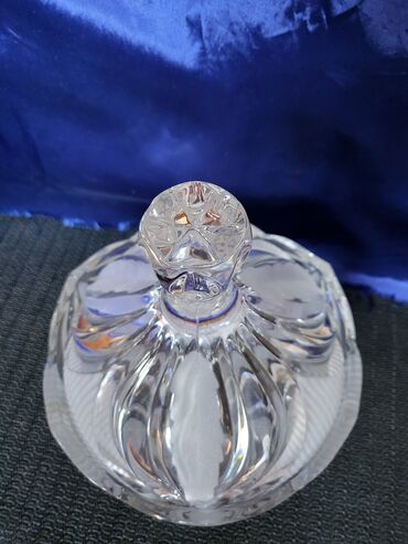Stare vaze i dekor: Bombonijera nova,kristal,led,brusen kristal Jugoslavija,rucni — 10