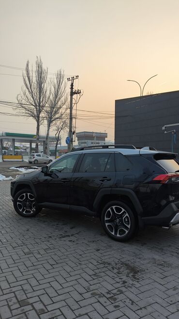 Toyota: Toyota RAV4: 2019 г., 2.5 л, Автомат, Бензин, Кроссовер at lalafo.kg — 5 Toyota: Toyota RAV4: 2019 г., 2.5 л, Автомат, Бензин, Кроссовер — 5