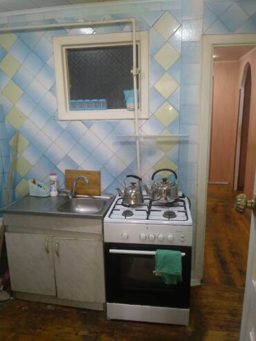 Uzunmüddətli kirayə mənzillər: Gənclik metrosunun yaxınlığında (Qızılğül restoranın yanı) 5 mertebəli — 11