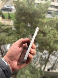 iphone xs barter: IPhone 15 Pro, Face ID