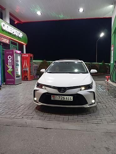 crown 813: Toyota Corolla: 2019 г., Автомат, Бензин, Седан — 1