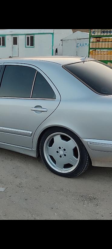голыф 2: Литые Диски R 18 AMG, Комплект, отверстий - 5, Б/у — 2