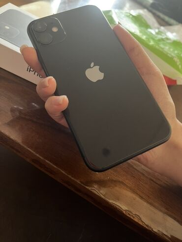 купить айфоны бу: IPhone 11, Qara, Face ID
