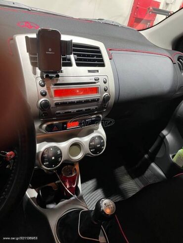 Toyota: Toyota : 1.4 l. | 2010 έ. Χάτσμπακ — 9