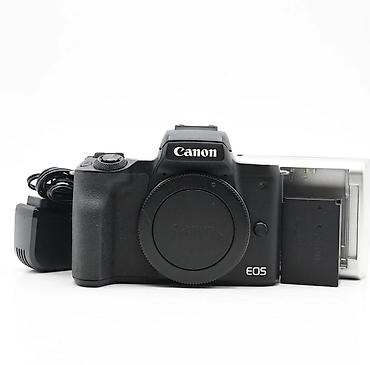 Canon EOS M50 gövdə (EF-M montaj) • Sensor: 24.1 MP APS-C CMOS •