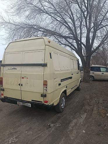 Mercedes-Benz: Mercedes-Benz T1: 1993 г., 3 л, Ручные, Дизель, Фургон — 10