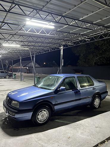 Volkswagen: Volkswagen Vento: 1992 г., 1.8 л, Механика, Бензин, Седан — 6