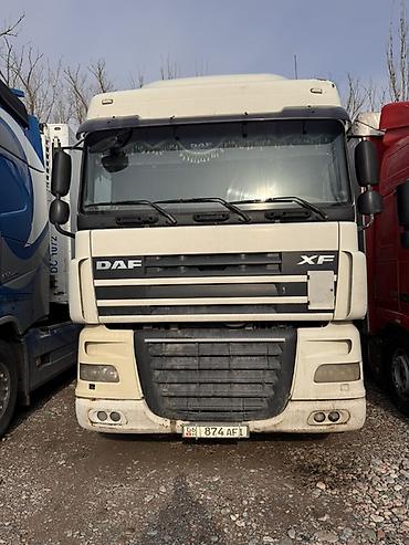 Тягачи: Тягач, DAF, 2012 г., Тентованный — 1