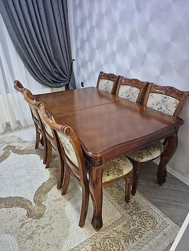 Masa desti. Masa acılır. 6 stulla. 300azn. Ünvan bineqedi