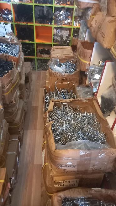 Оборудование для магазинов: Məhsul: Asılqanlar və paltar asılqan aksesuarları Təsvir: - Fərqli — 9