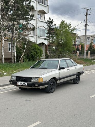 авто нива: Audi 100: 1989 г., 2.3 л, Механика, Бензин, Седан
