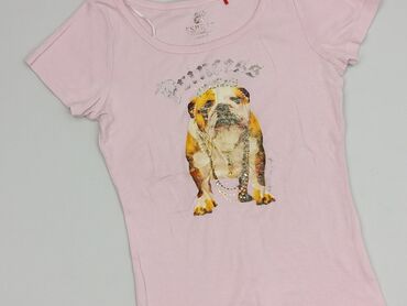 Jasnoróżowy T-shirt z krótkim rękawem, ozdobiony z przodu nadrukiem