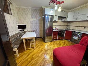 Uzunmüddətli kirayə mənzillər: Bakıxanov qəsəbəsi,Akkordun binalarında, 19 mərtəbəli binaın 10-cu — 7