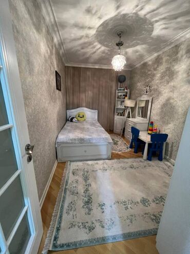 Köhnə tikili: Bakı, 4 otaqlı, Köhnə tikili, m. Neftçilər, 115 kv. m — 9