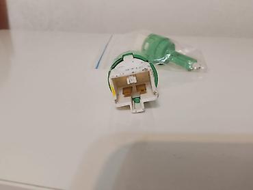 kiçik ventilyator: Məhsul: Avtomobil siqnal lampası üçün patron/adaptor (yaşıl rəngdə), 2 — 2