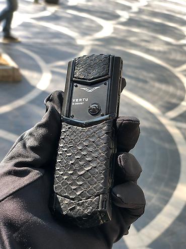 butun telefonlar: Vertu Signature PureBlack Piton Premium Class Kredit Tek Sexsiyyet — 4