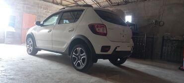 Renault: Renault Sandero Stepway: 1.6 l | 2019 il 88400 km Ofrouder/SUV — 4