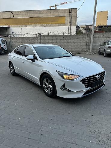 Продажа авто: Hyundai Sonata: 2019 г., 2 л, Автомат, Бензин, Седан — 3