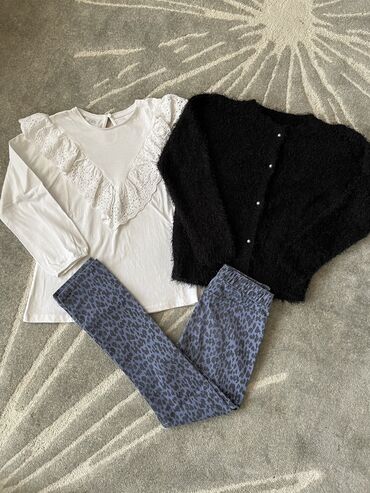 decija garderoba zara: Helanke od jeans-a, majica i džemper, vel 7