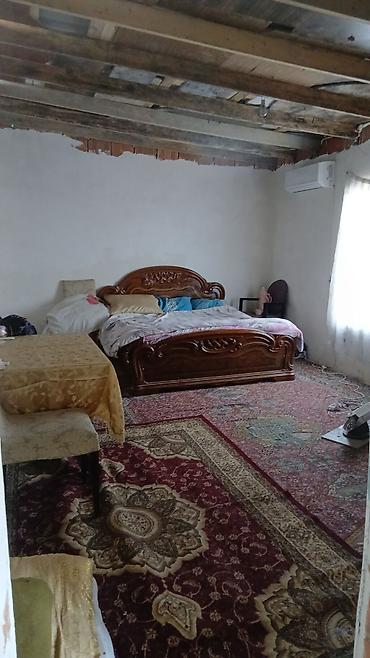 Həyət evi alıram: 2 mərtəbəli həyət evi - Plan: 1-ci mərtəbədə giriş-holl, mətbəx — 7