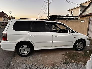 grandis: Mitsubishi Grandis: 2001 г., Универсал — 2
