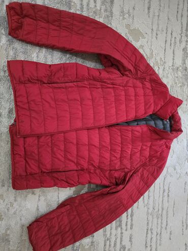 национальные головные уборы: Мужская куртка, L (EU 40), Uniqlo, Б/у, цвет - Красный, Самовывоз
