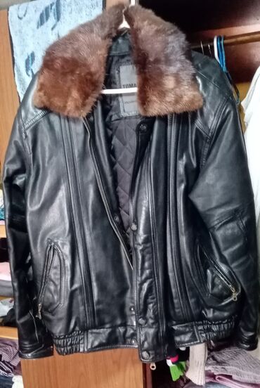 Куртка M (EU 38), L (EU 40), цвет - Черный