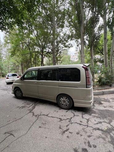 самая дорогая машина в кыргызстане: Honda Stepwgn: 2004 г., 2 л, Автоматические, Газ, Универсал