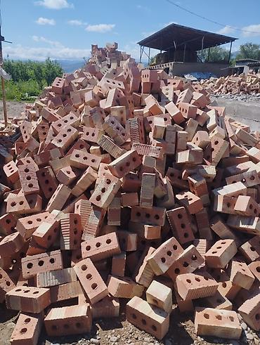 Строительный кирпич: Пустотелый, дырчатый, Жженый кирпич, Полублок, 250×120×90 — 4