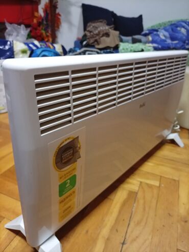 Kaloriferi: Električni konvektor Ballu. oko 84 48 sa zidnim nosačem. 1000 w i — 9