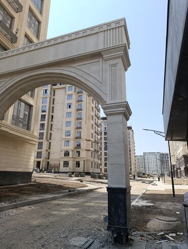 Готовые ступеньки для лестниц: Балясины из камня, выполненные в классическом стиле, идеально подходят — 9