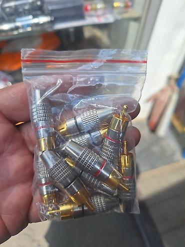 Сабвуферы для авто: Магнитолы динамики эстрадатрубы фазики,вольт метры игрек кабель rsa — 24