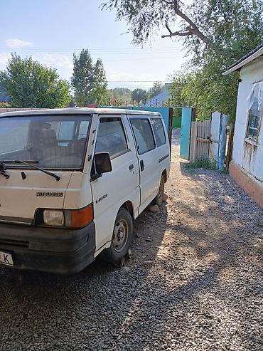ешка е 303: Mitsubishi L300: 1992 г., 0.2 л, Механика, Бензин, Минивэн — 3