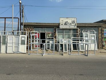 Отопление и нагреватели: Fərqli ölçü və dizaynlarda PVC qapı və pəncərə çeşidləri mövcuddur. Bu